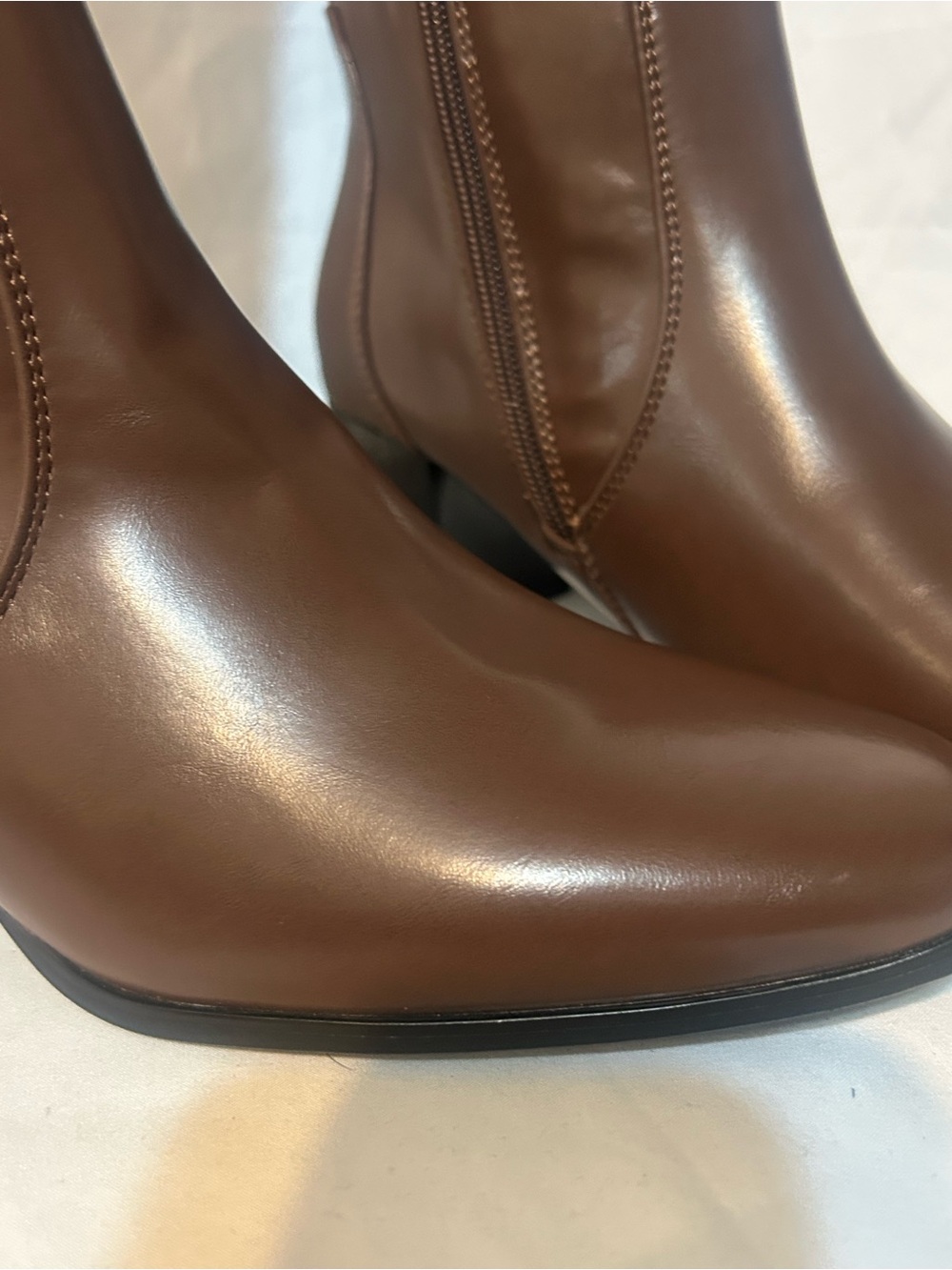 Women’s Tall Brown Riding Boots - Picture 3 of 4